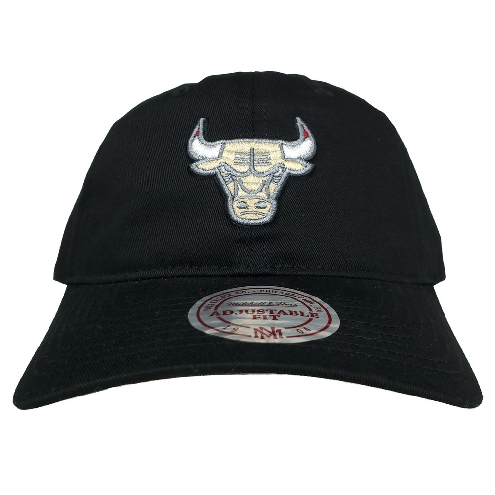 Chicago Bulls Mitchell & Ness NBA Dad Hat Cap 3D Logo Black Plaid Accents NWT
